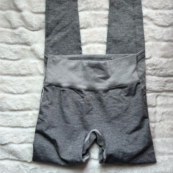 Victoria’s Secret PINK Leggings Bundle - Picture 12 of 14